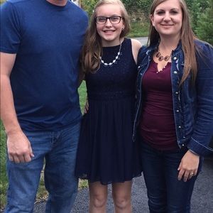 Beautiful navy blue formal dress!